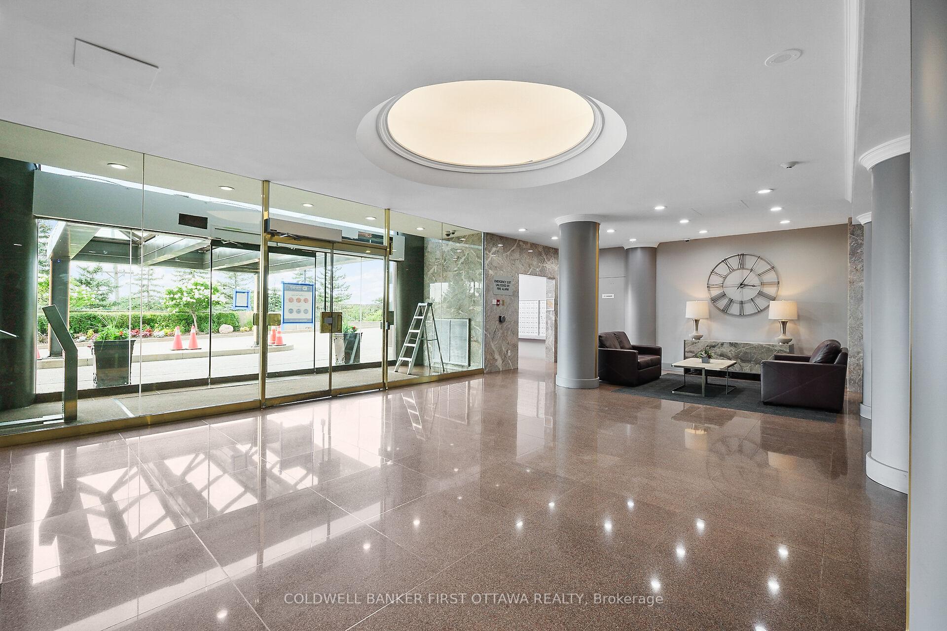 Photo 32 of Unit 403, 545 St Laurent Boulevard, Ottawa, Viscount Alexander Park — HOMEH