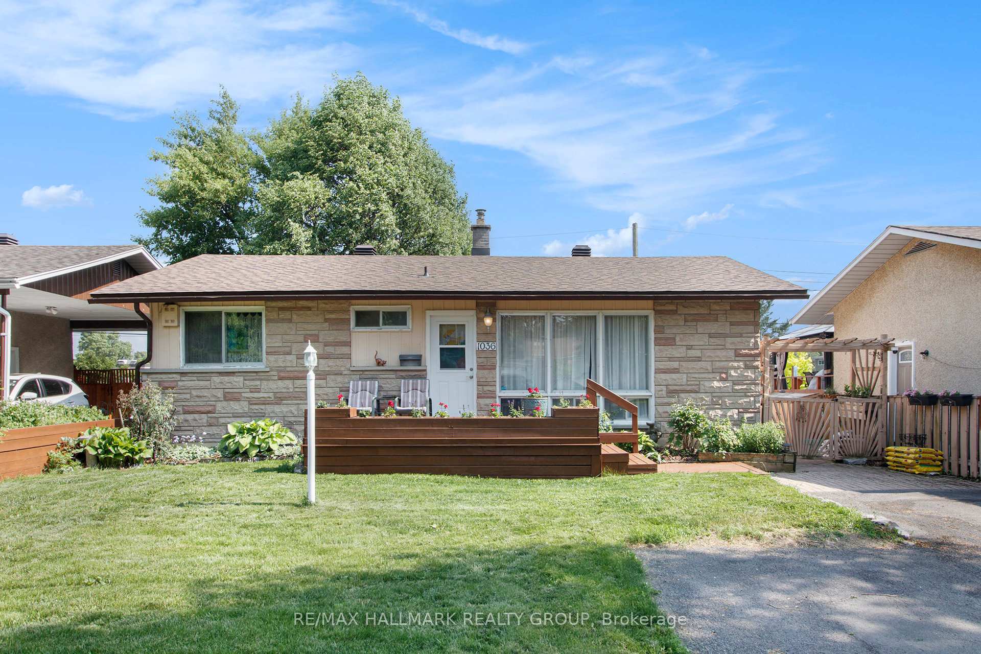 Photo 1 of 1036 Gill Avenue, Ottawa, Elmvale Acres/Urbandale — HOMEH