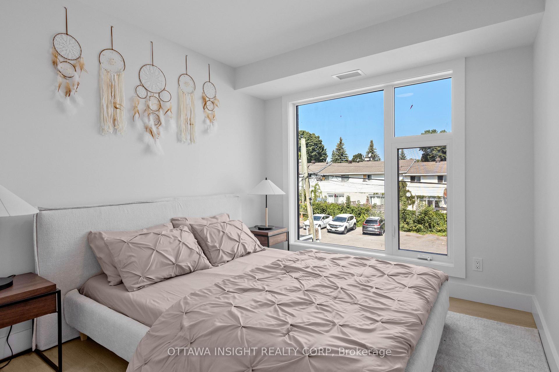 Photo 5 of Unit 2, 263 Currell Avenue, Ottawa, Westboro/Hampton Park — HOMEH