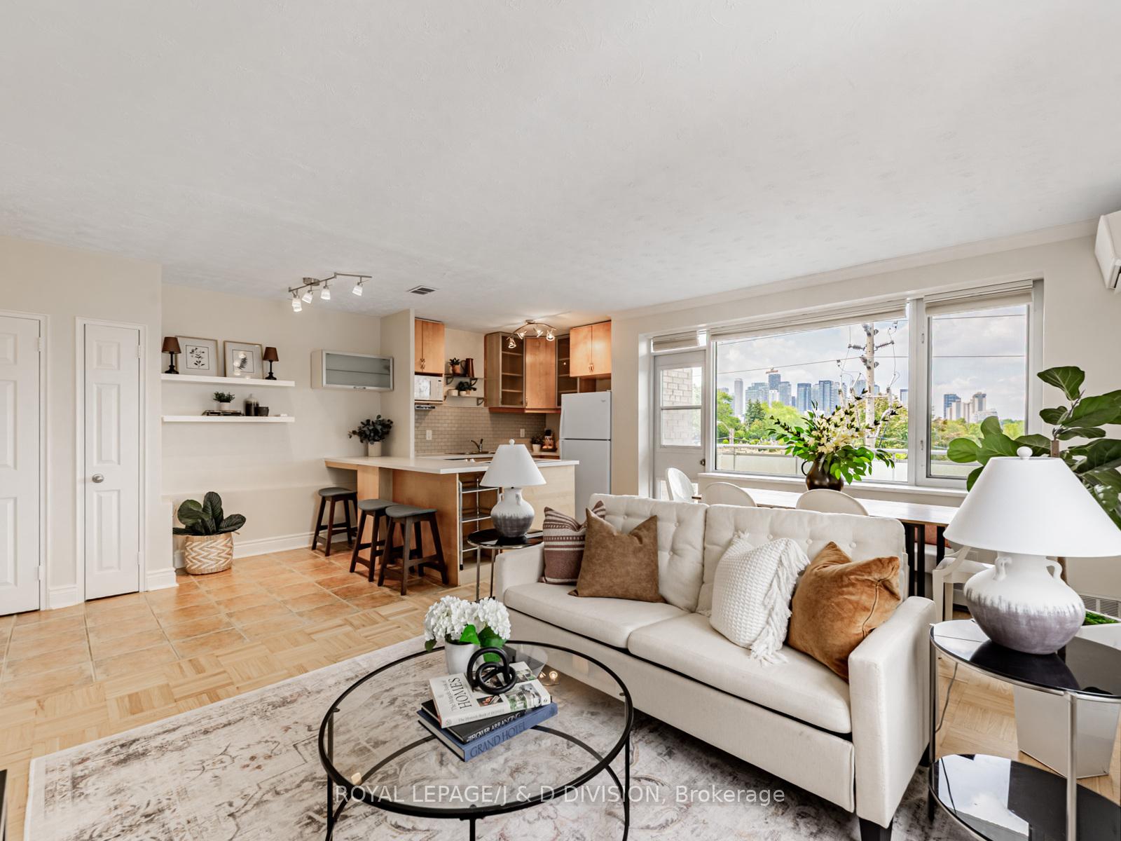 Photo 16 of Unit 301, 1901 Bayview Avenue, Toronto, Leaside — HOMEH
