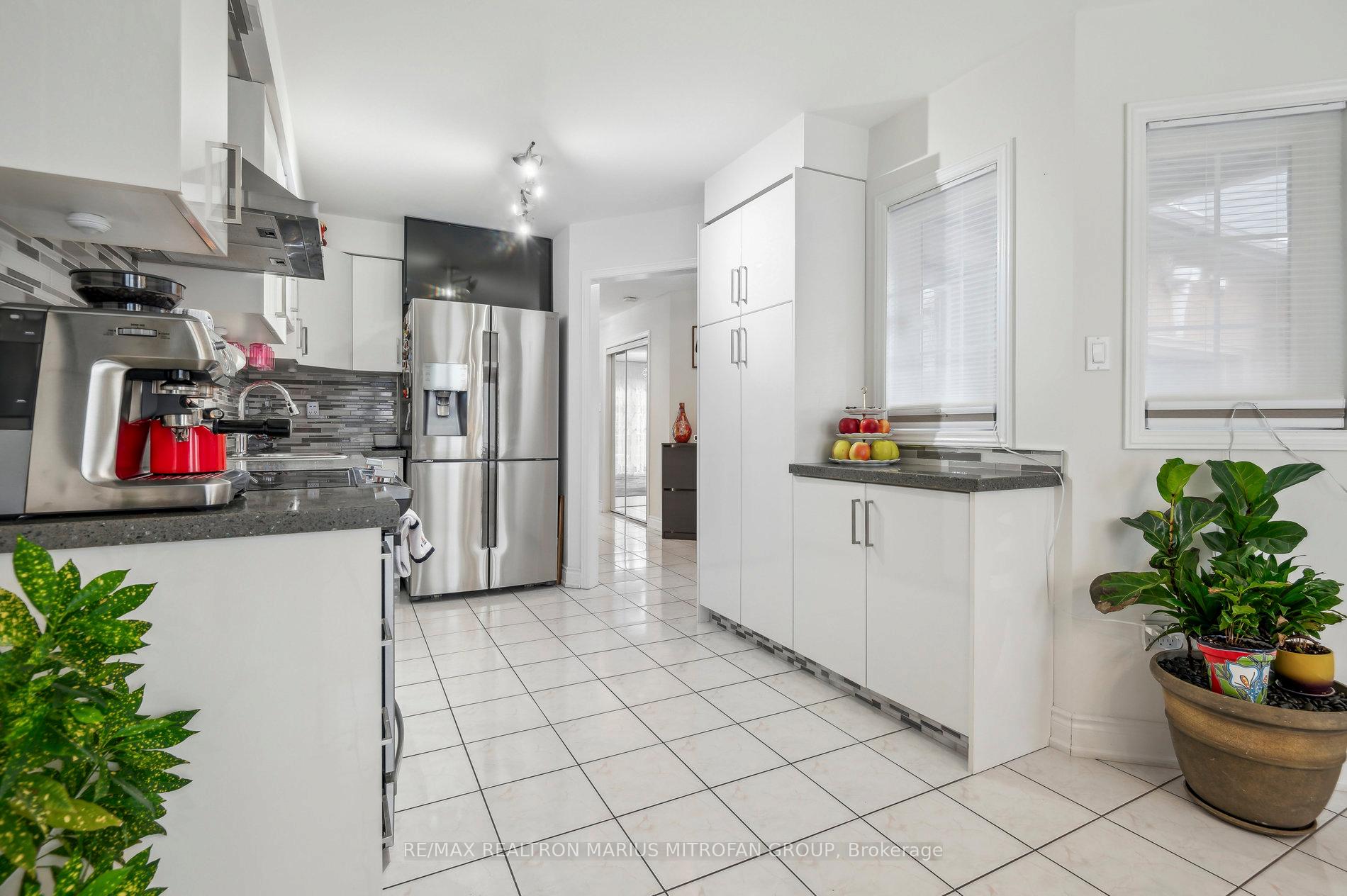 Photo 8 of 8 Louana Crescent, Vaughan, East Woodbridge — HOMEH