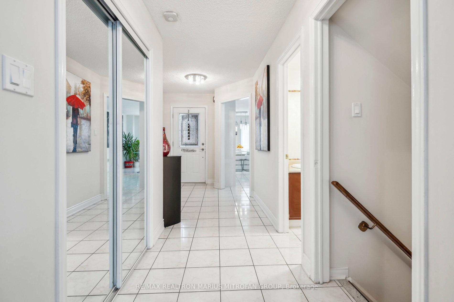 Photo 22 of 8 Louana Crescent, Vaughan, East Woodbridge — HOMEH