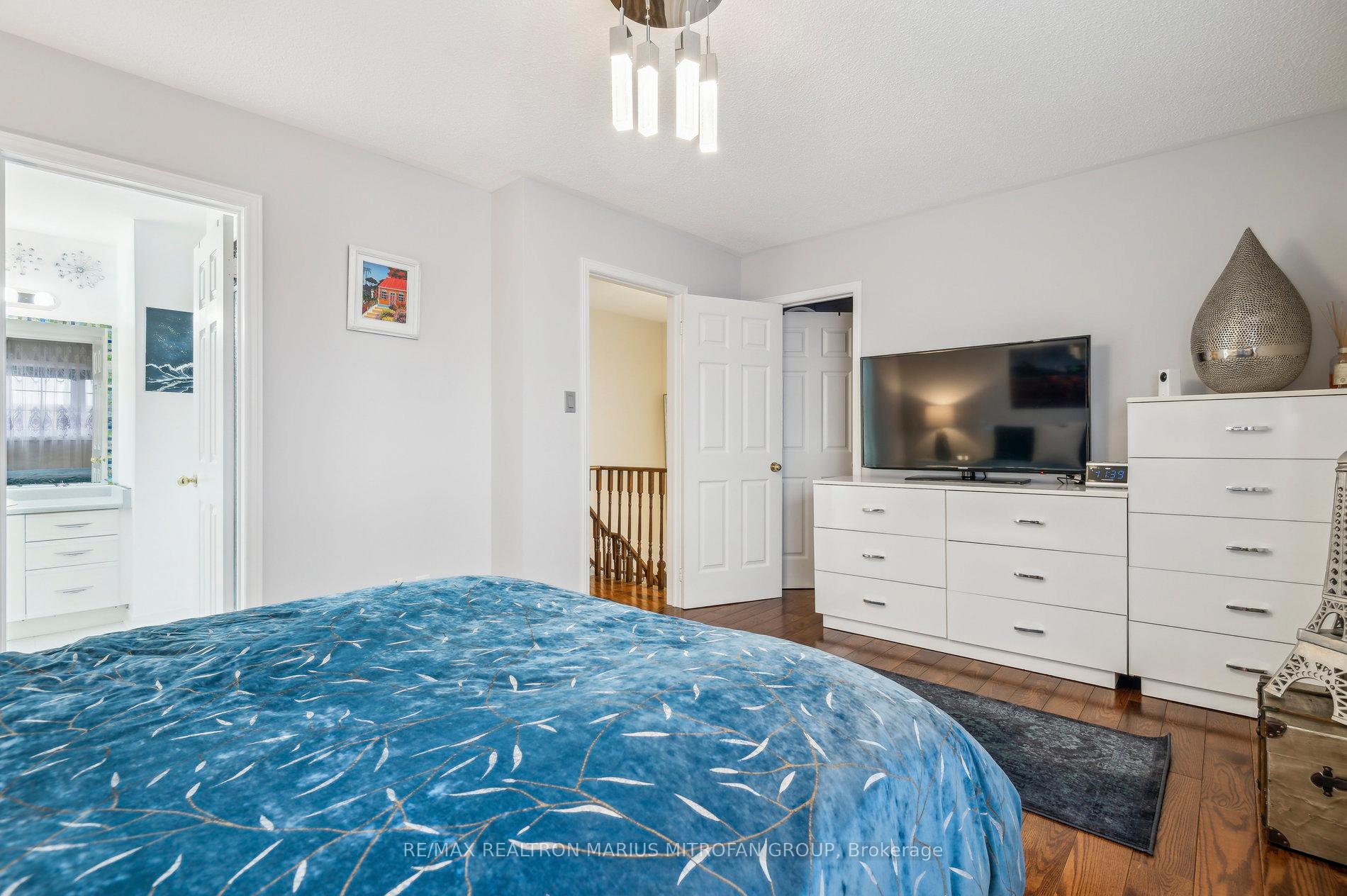Photo 31 of 8 Louana Crescent, Vaughan, East Woodbridge — HOMEH