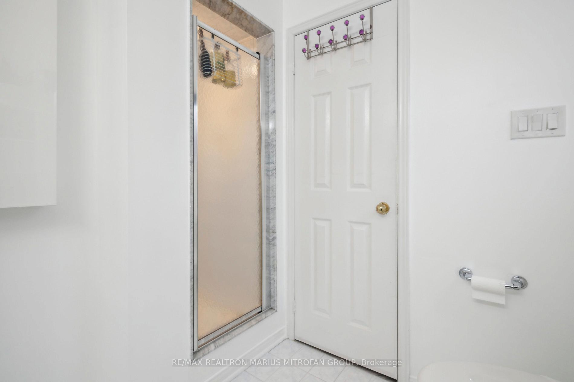 Photo 34 of 8 Louana Crescent, Vaughan, East Woodbridge — HOMEH