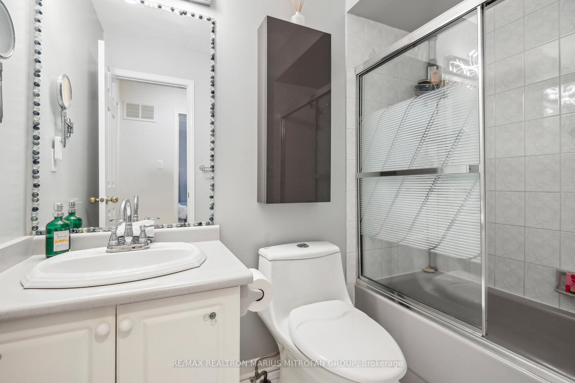 Photo 37 of 8 Louana Crescent, Vaughan, East Woodbridge — HOMEH