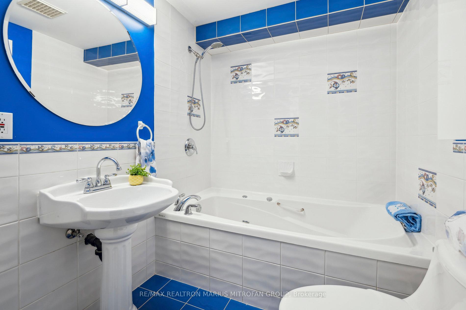 Photo 43 of 8 Louana Crescent, Vaughan, East Woodbridge — HOMEH