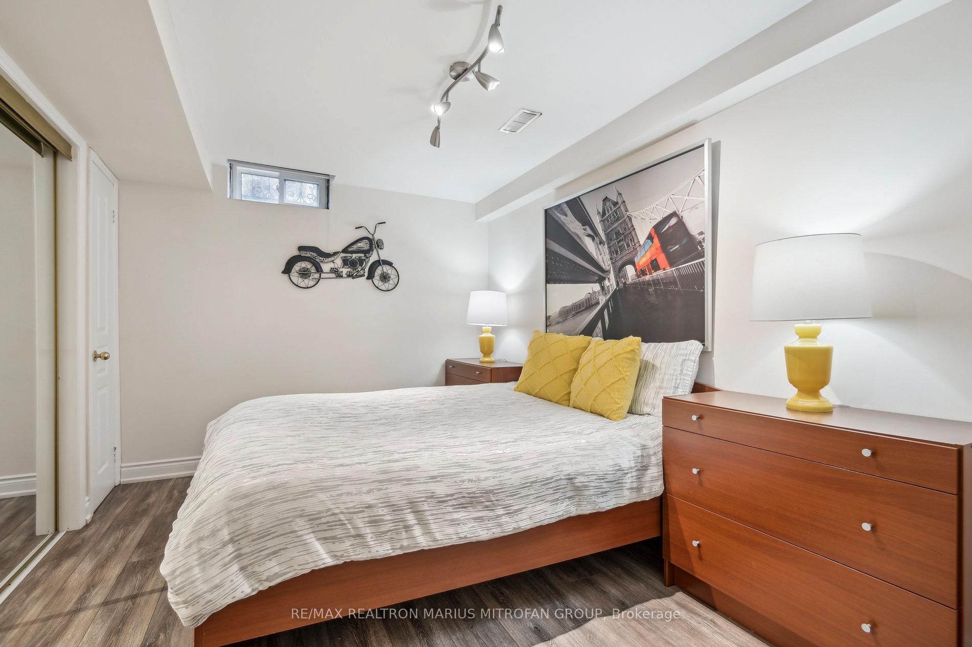 Photo 46 of 8 Louana Crescent, Vaughan, East Woodbridge — HOMEH