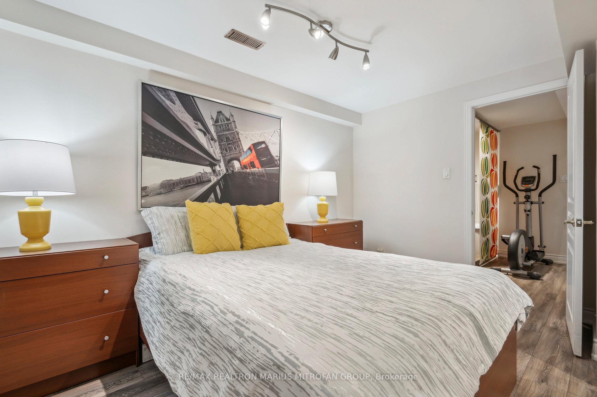 Photo 47 of 8 Louana Crescent, Vaughan, East Woodbridge — HOMEH