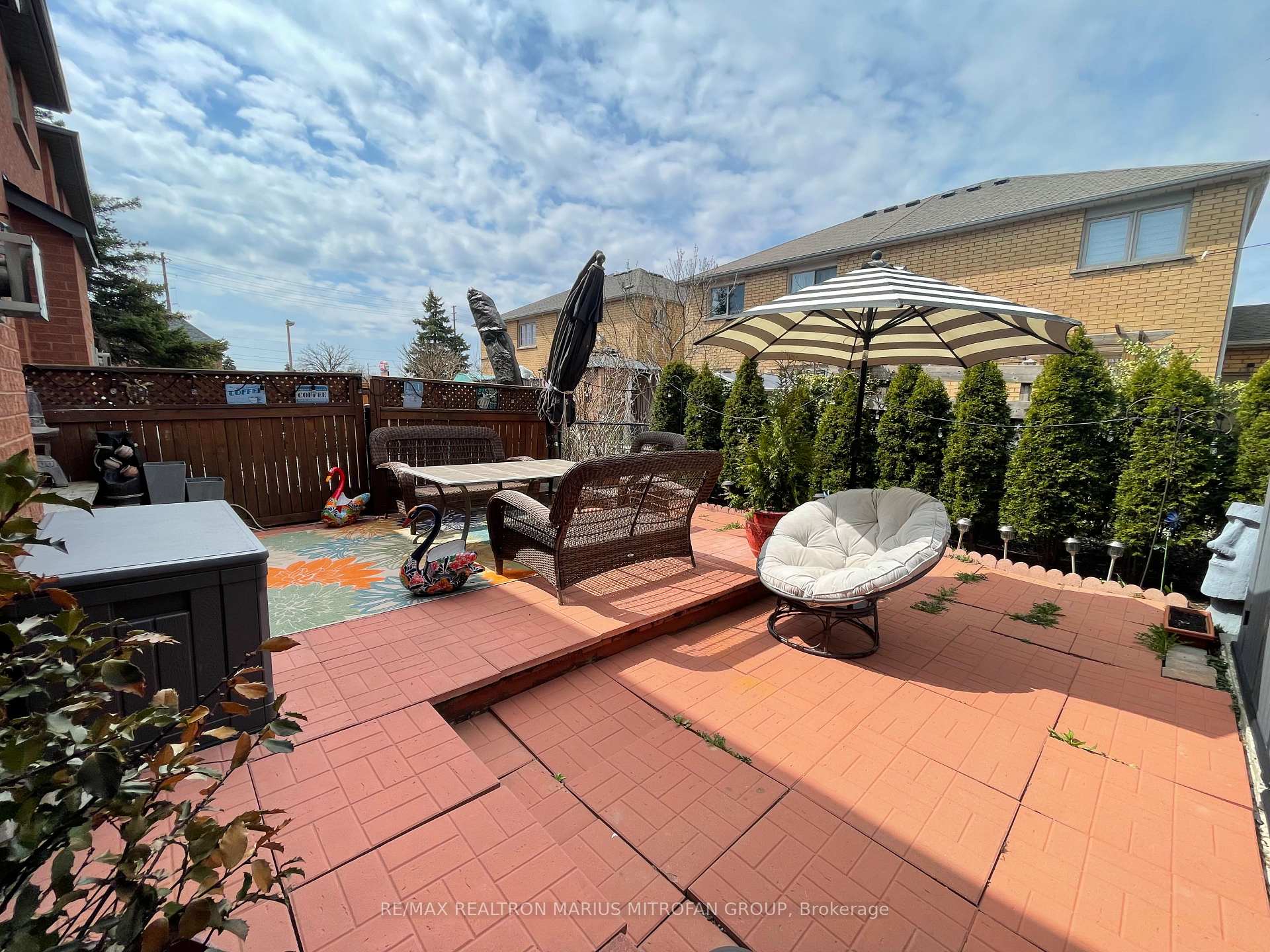 Photo 48 of 8 Louana Crescent, Vaughan, East Woodbridge — HOMEH