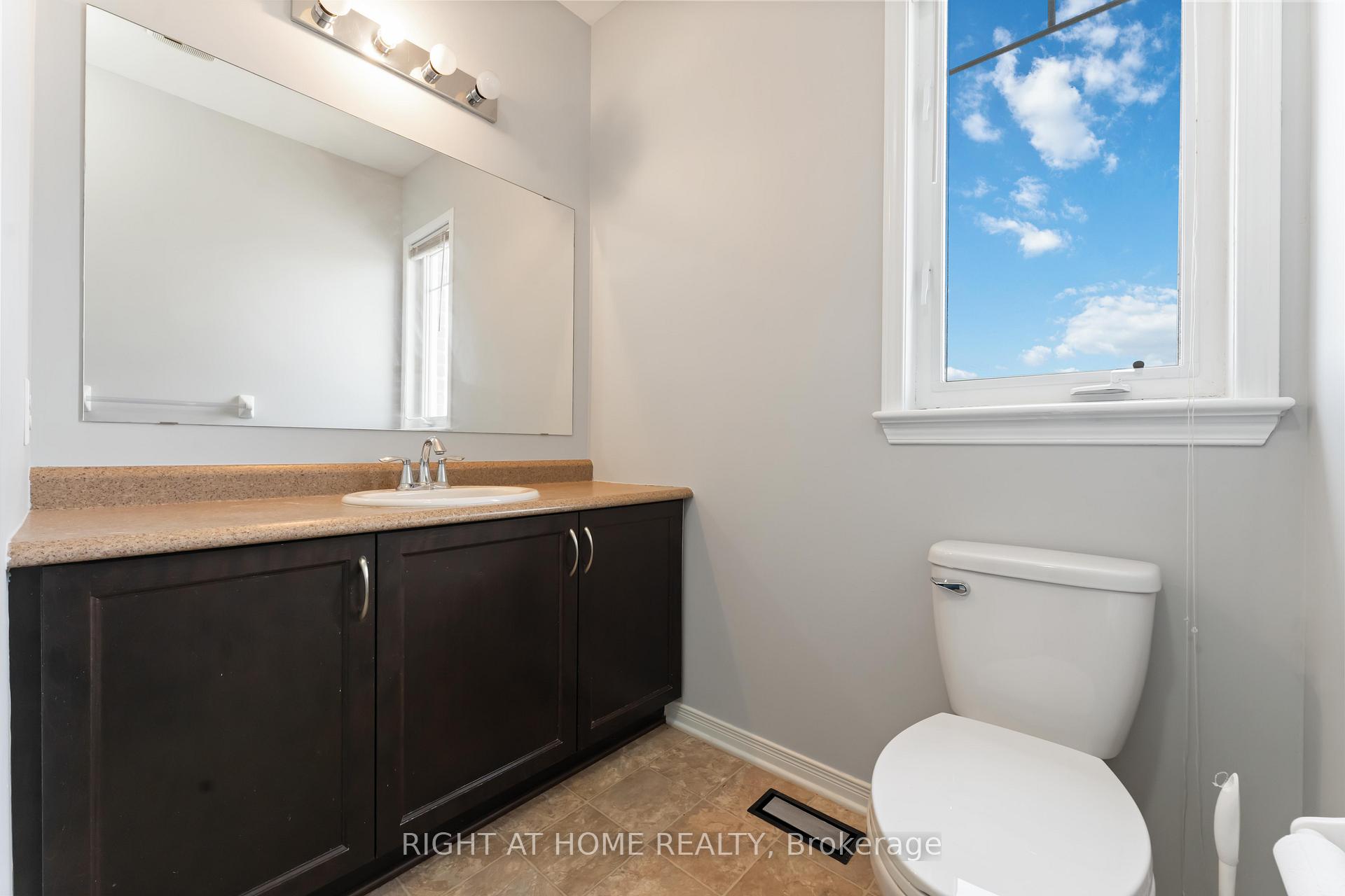 Photo 12 of 250 Espin Heights, Ottawa, Barrhaven - Stonebridge — HOMEH
