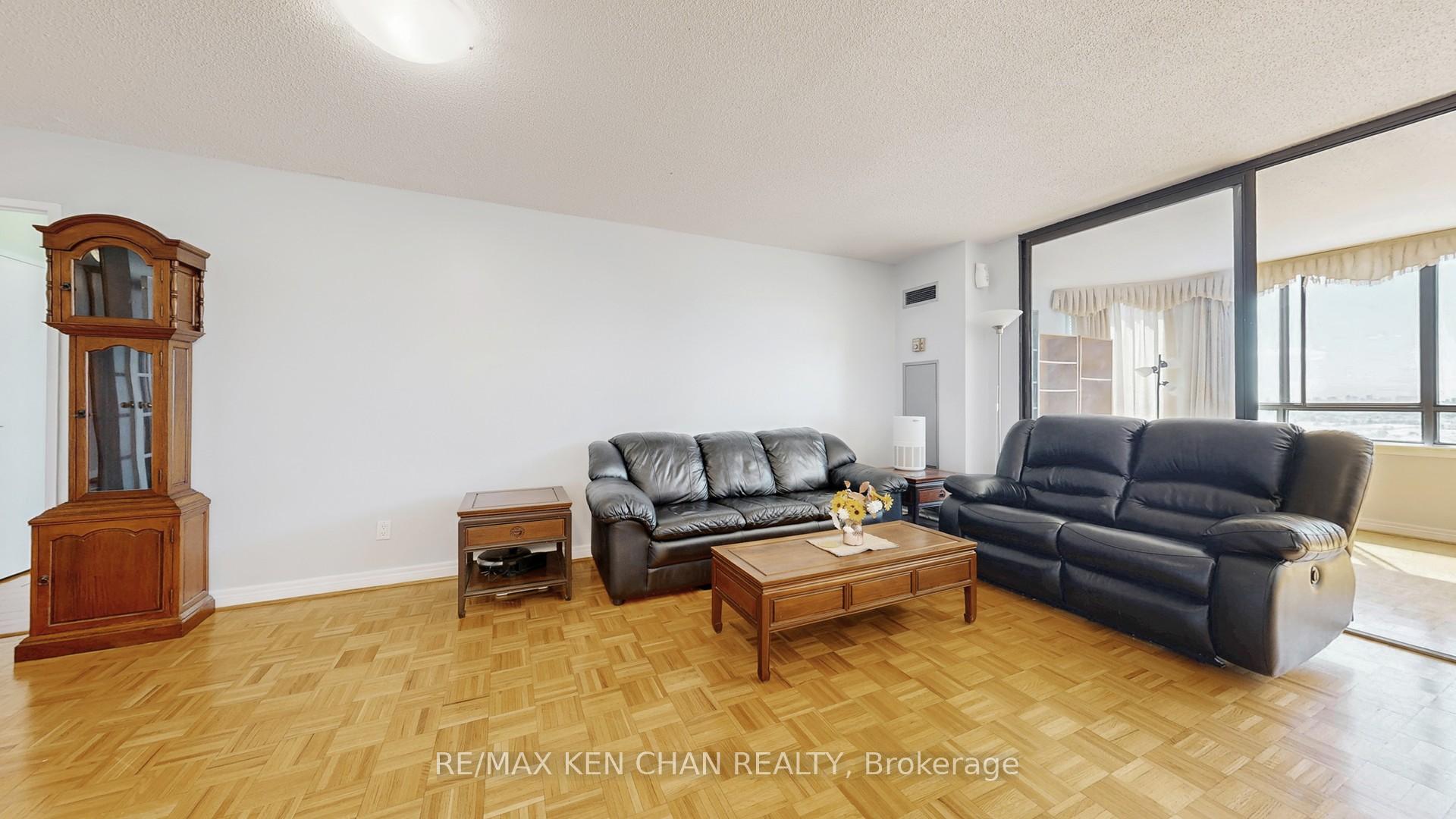 Photo 4 of Unit 1917, 75 Bamburgh Circle, Scarborough, Steeles — HOMEH