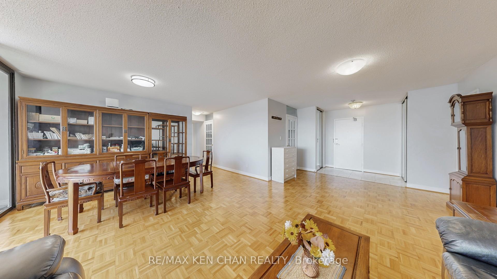 Photo 6 of Unit 1917, 75 Bamburgh Circle, Scarborough, Steeles — HOMEH