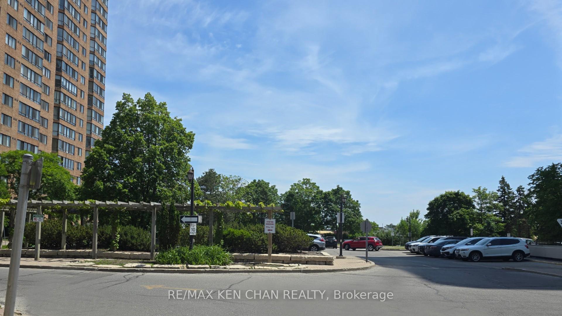 Photo 37 of Unit 1917, 75 Bamburgh Circle, Scarborough, Steeles — HOMEH