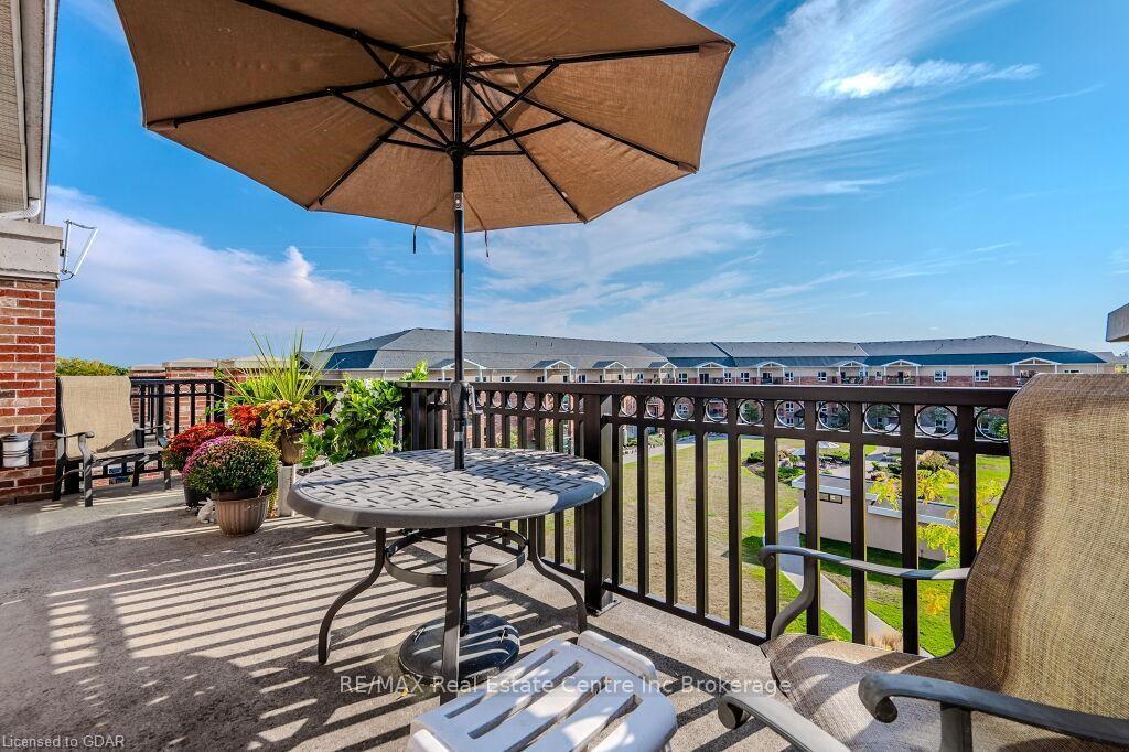 Photo 13 of Unit D403, 71 Bayberry Drive, Guelph, Village By The Arboretum — HOMEH