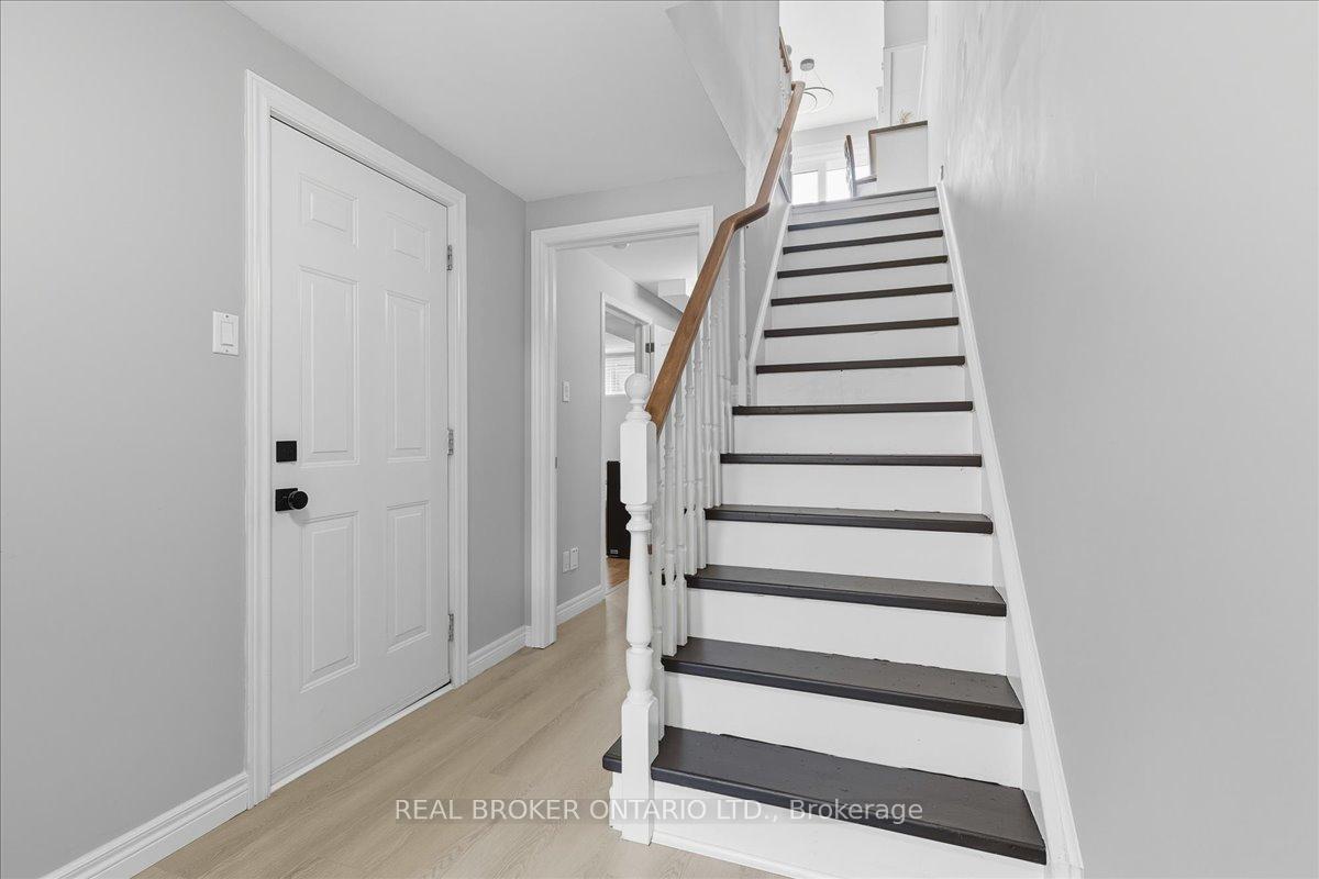Photo 7 of Unit 9, 230 Blackhorne Drive, Kitchener — HOMEH