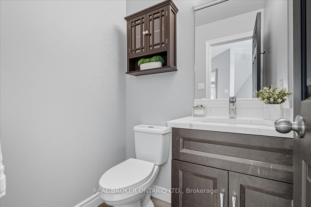 Photo 15 of Unit 9, 230 Blackhorne Drive, Kitchener — HOMEH