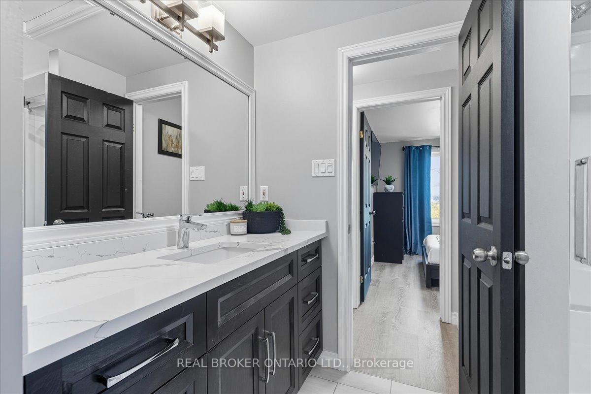 Photo 24 of Unit 9, 230 Blackhorne Drive, Kitchener — HOMEH