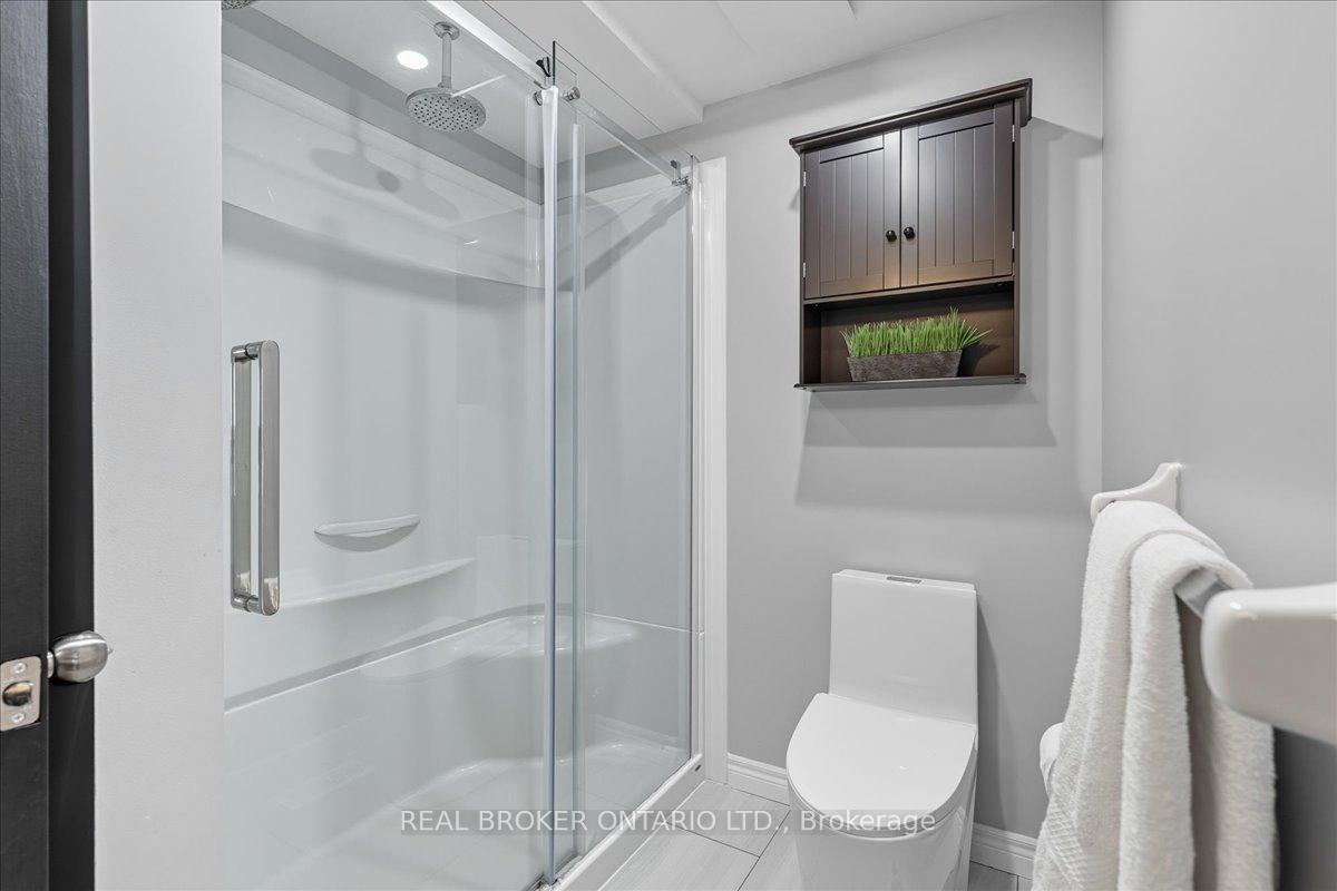 Photo 25 of Unit 9, 230 Blackhorne Drive, Kitchener — HOMEH