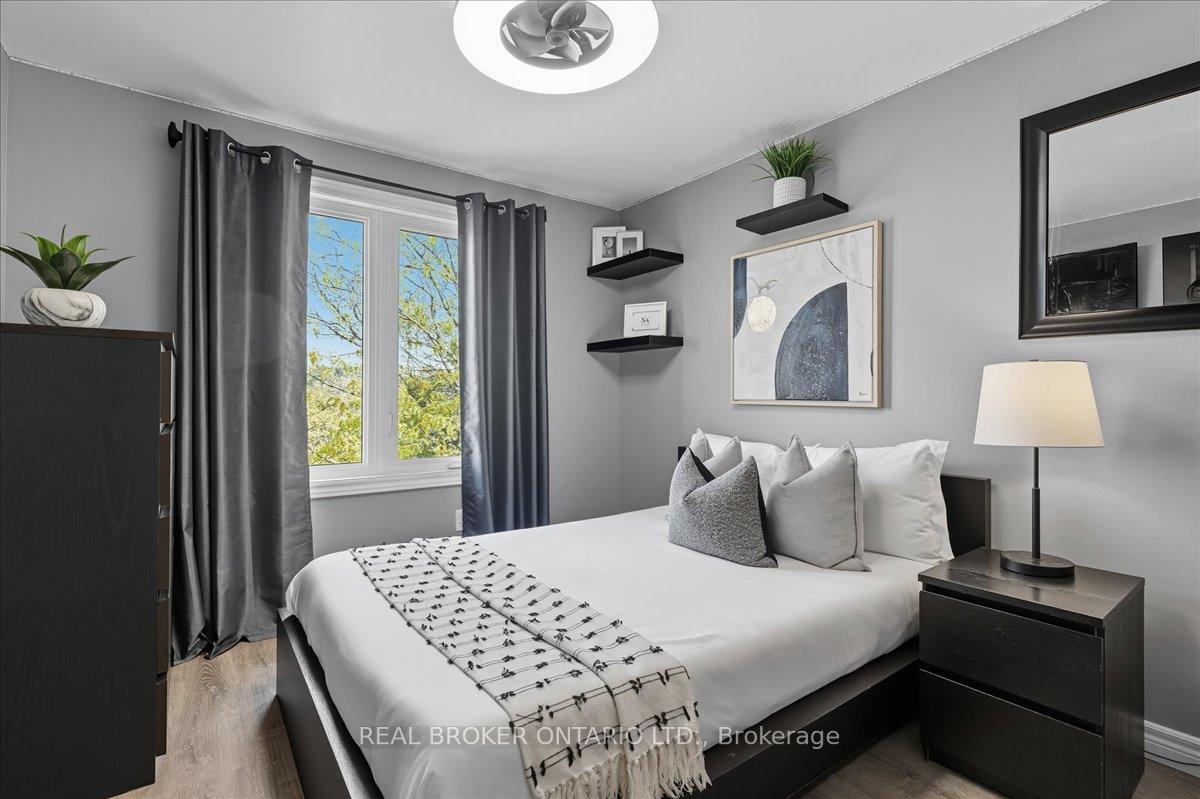 Photo 26 of Unit 9, 230 Blackhorne Drive, Kitchener — HOMEH