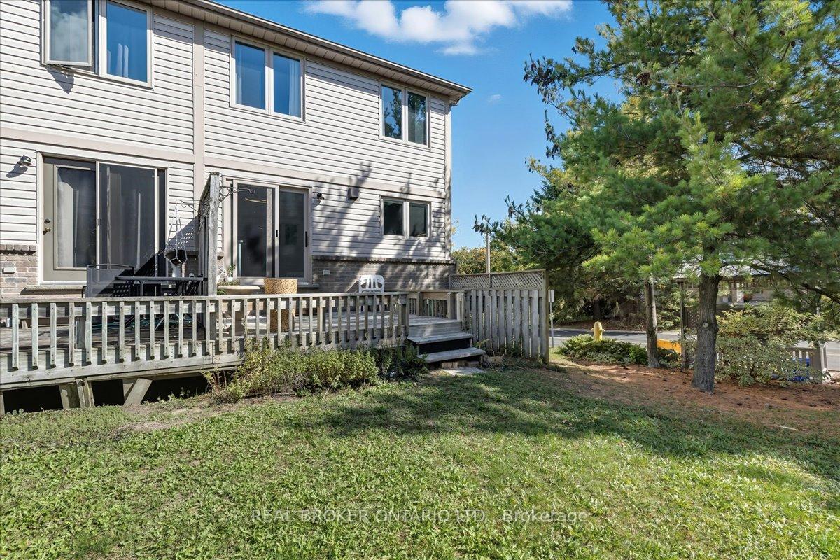 Photo 29 of Unit 9, 230 Blackhorne Drive, Kitchener — HOMEH