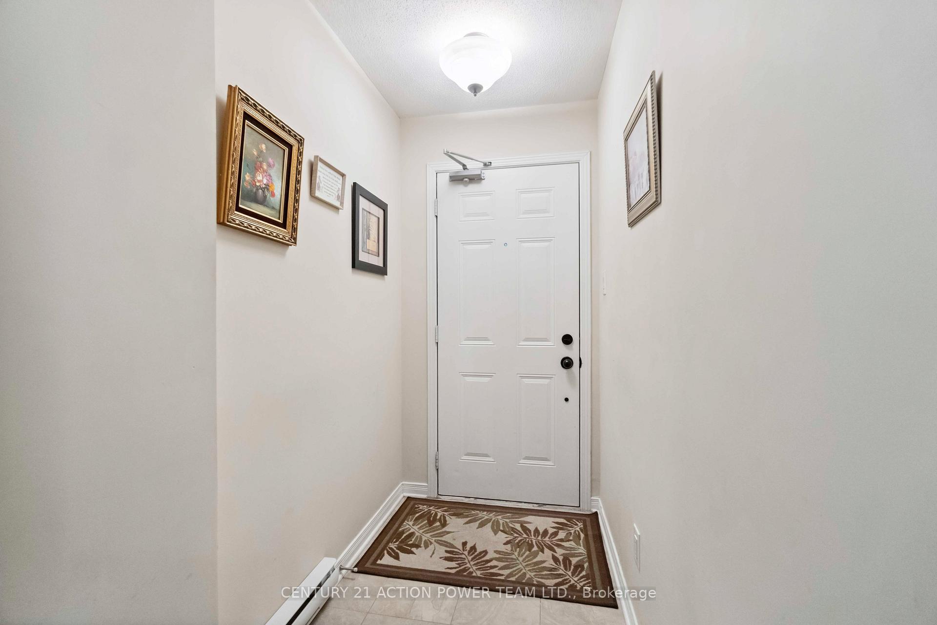 Photo 2 of Unit 12, 4037 Canyon Walk Drive, Ottawa, Riverside South/Gloucester Glen — HOMEH