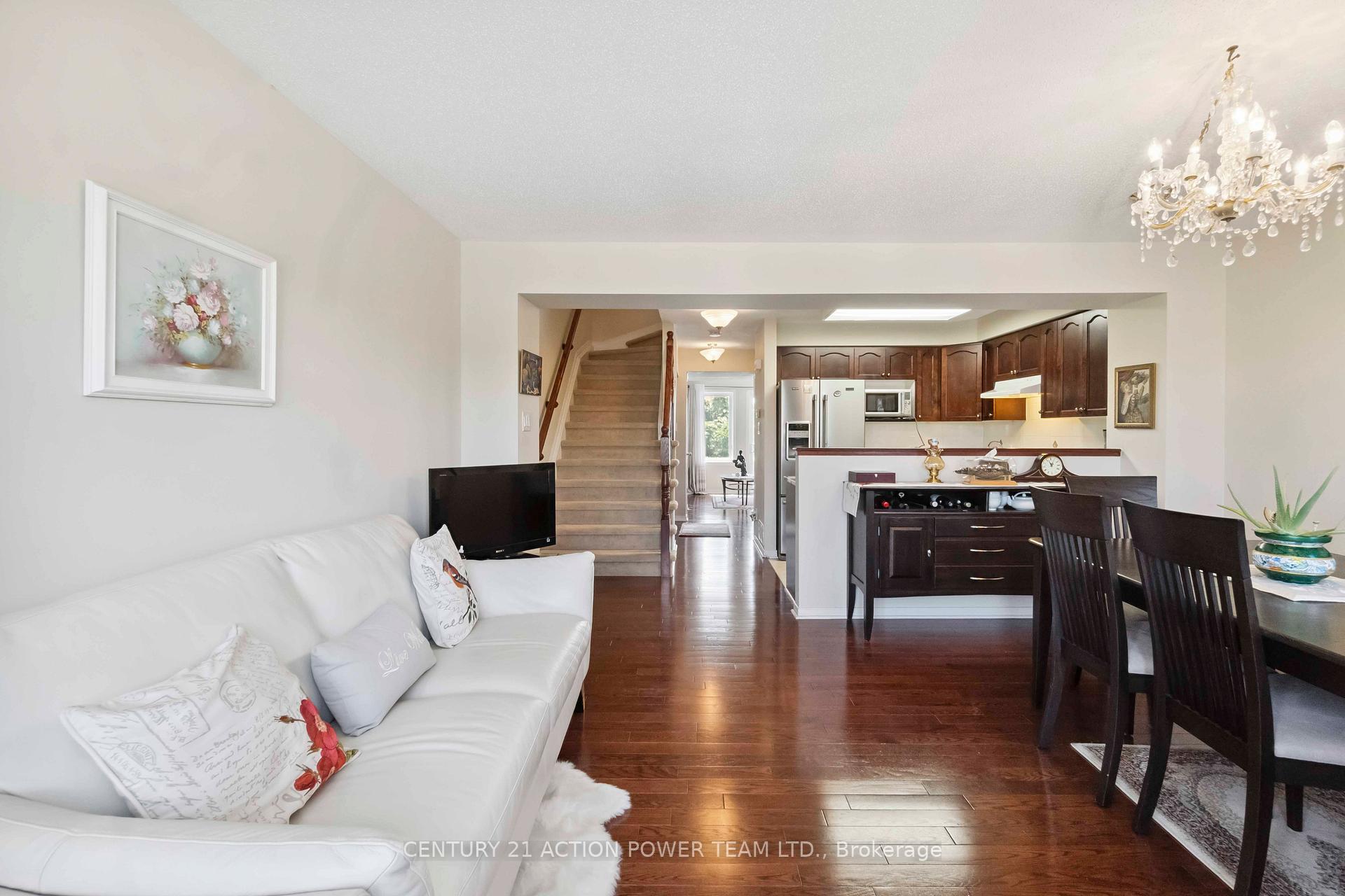 Photo 4 of Unit 12, 4037 Canyon Walk Drive, Ottawa, Riverside South/Gloucester Glen — HOMEH