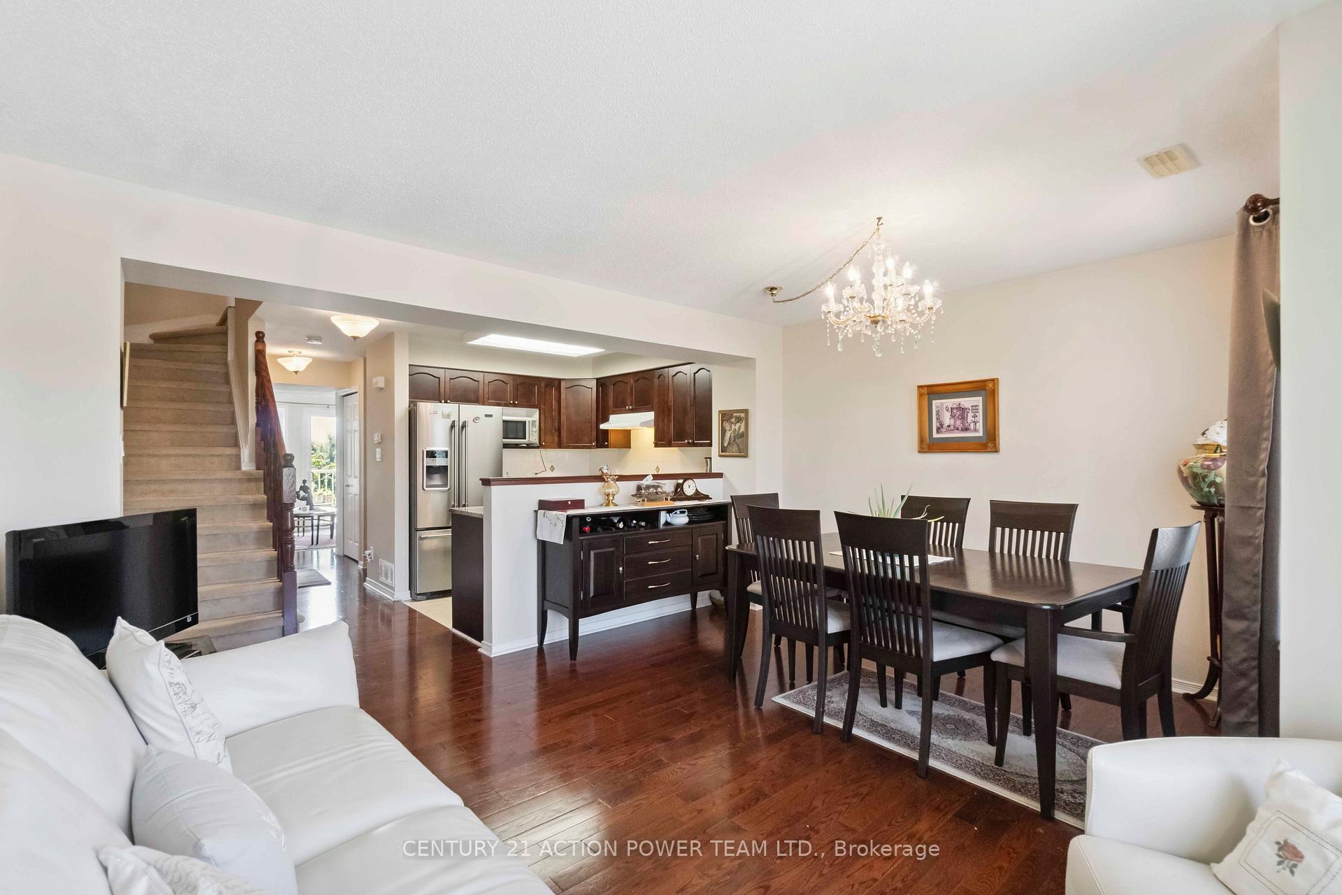 Photo 5 of Unit 12, 4037 Canyon Walk Drive, Ottawa, Riverside South/Gloucester Glen — HOMEH