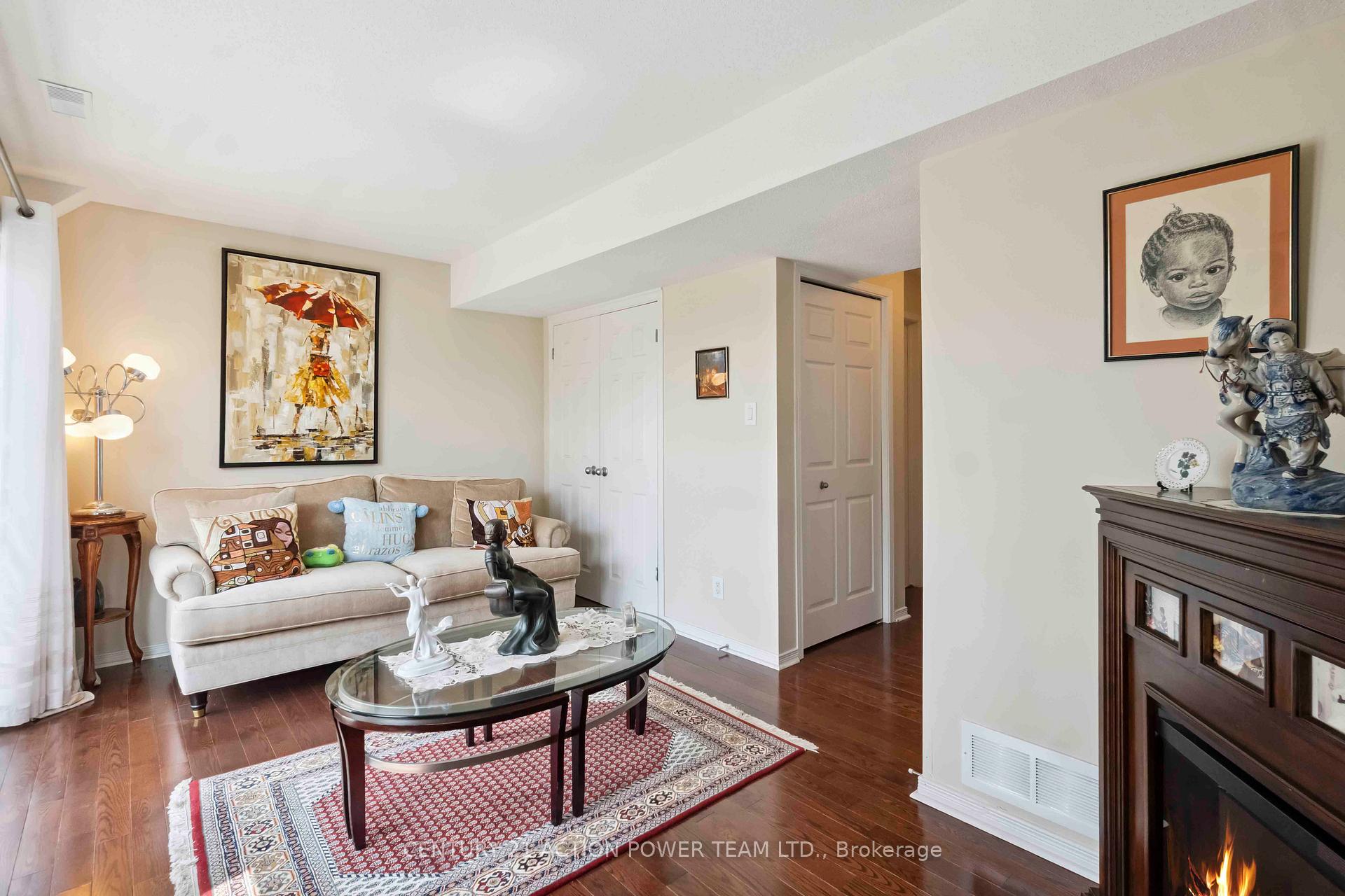 Photo 12 of Unit 12, 4037 Canyon Walk Drive, Ottawa, Riverside South/Gloucester Glen — HOMEH