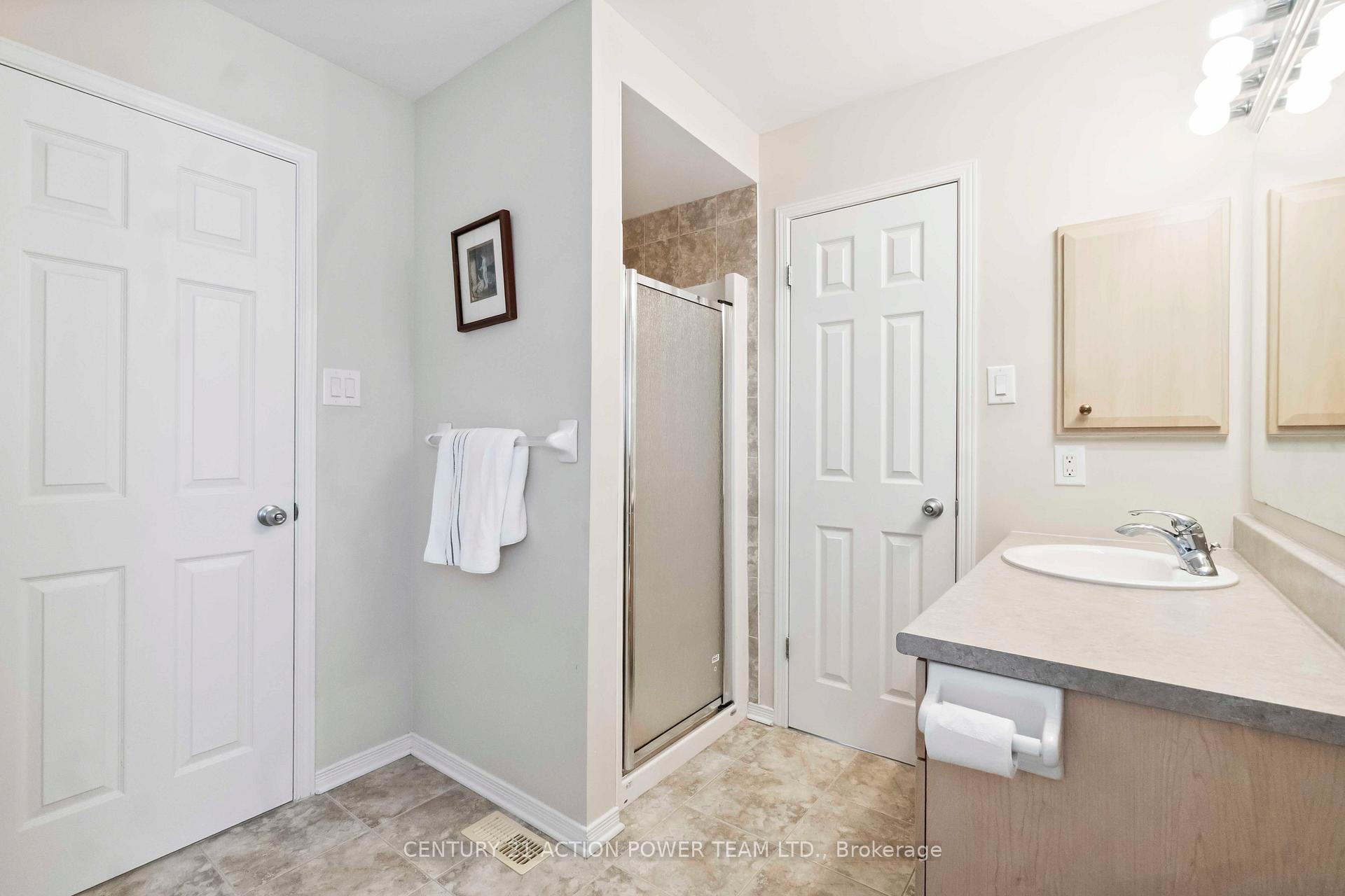 Photo 27 of Unit 12, 4037 Canyon Walk Drive, Ottawa, Riverside South/Gloucester Glen — HOMEH