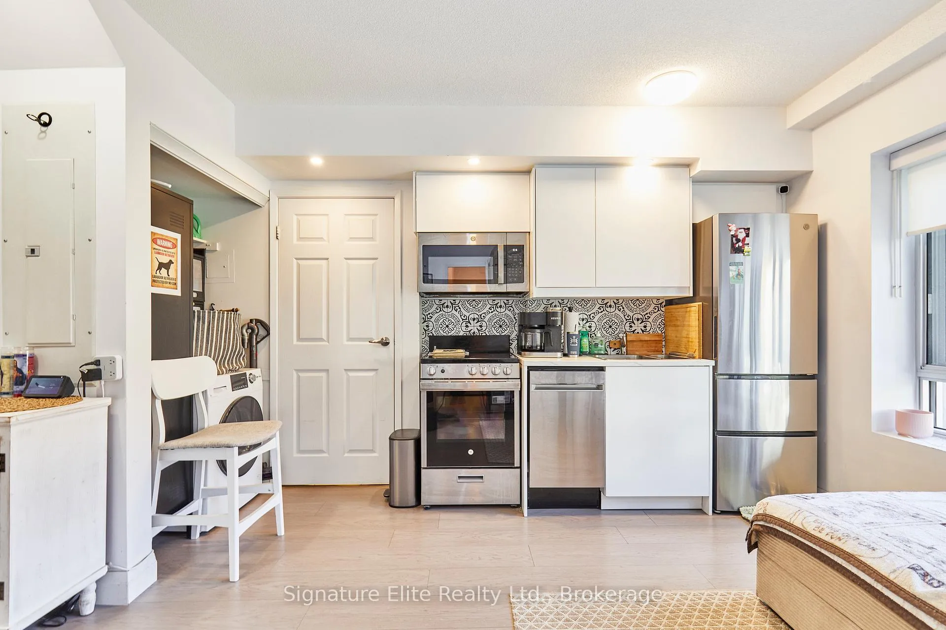Photo 6 of Unit 202, 15 Maplewood Avenue, Toronto, Humewood-Cedarvale — HOMEH