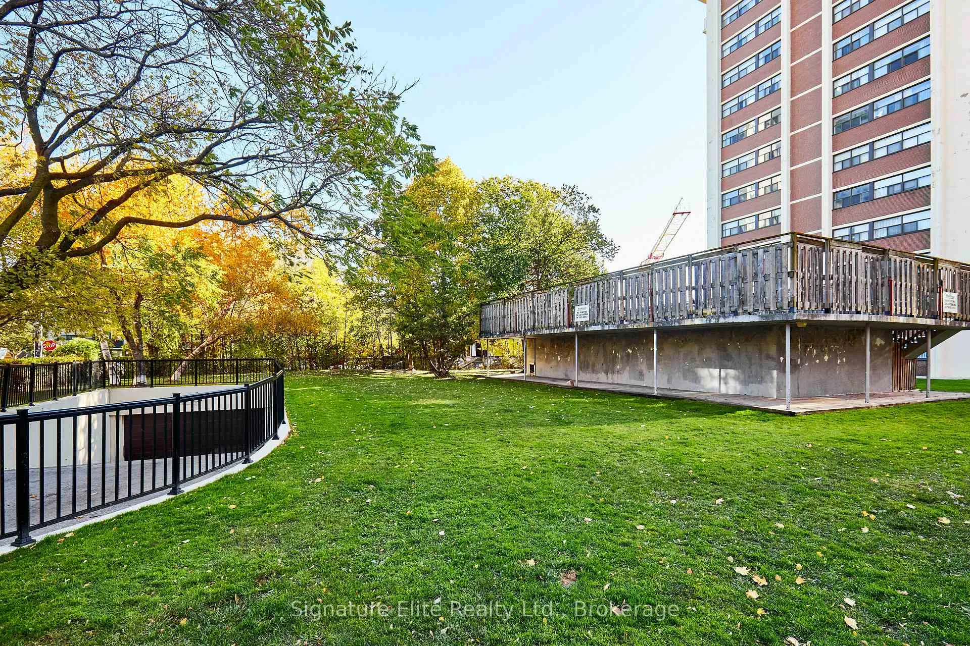 Photo 14 of Unit 202, 15 Maplewood Avenue, Toronto, Humewood-Cedarvale — HOMEH