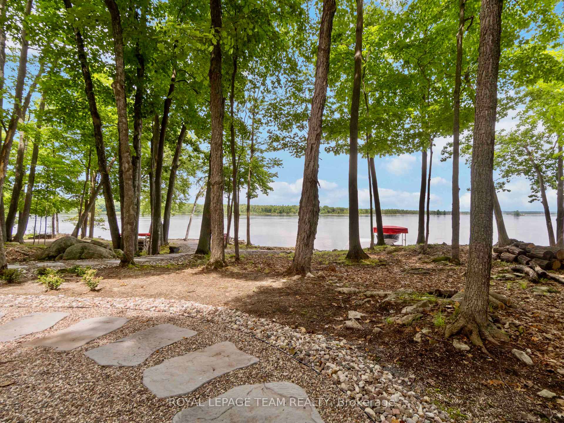 Photo 4 of 270 Morris Island Drive, Ottawa, Fitzroy — HOMEH