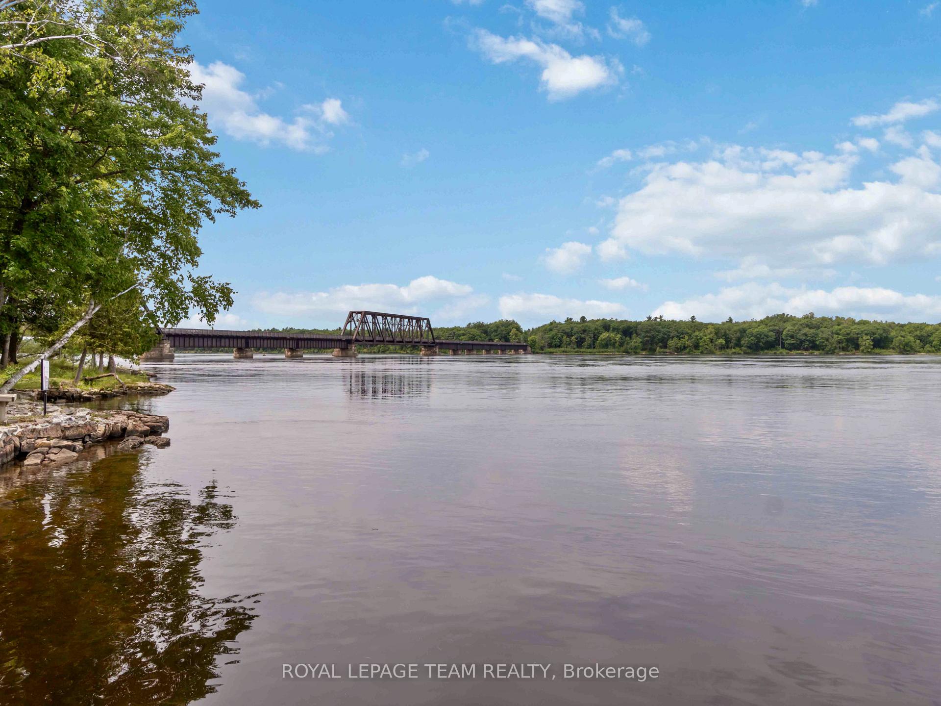 Photo 9 of 270 Morris Island Drive, Ottawa, Fitzroy — HOMEH