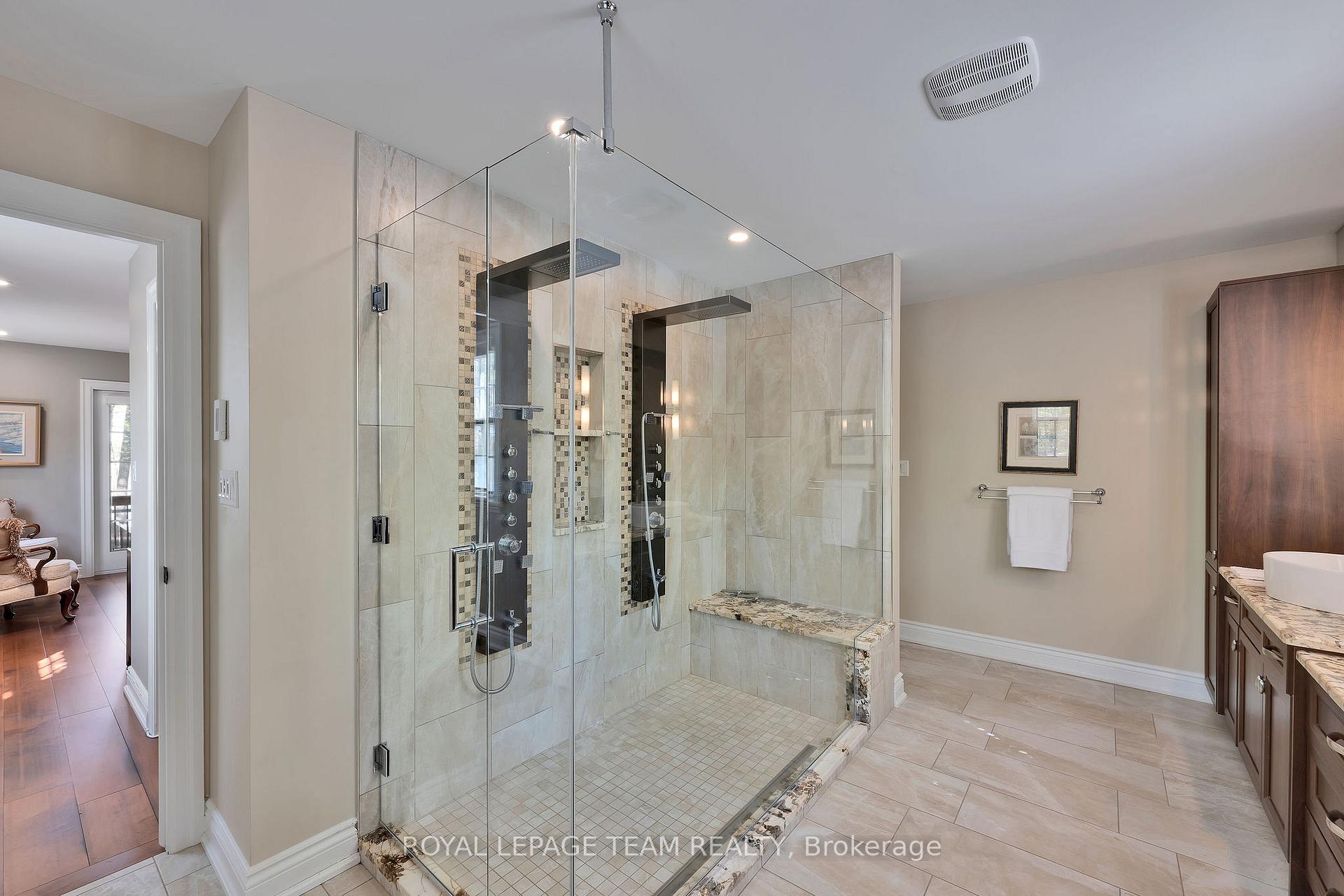 Photo 32 of 270 Morris Island Drive, Ottawa, Fitzroy — HOMEH