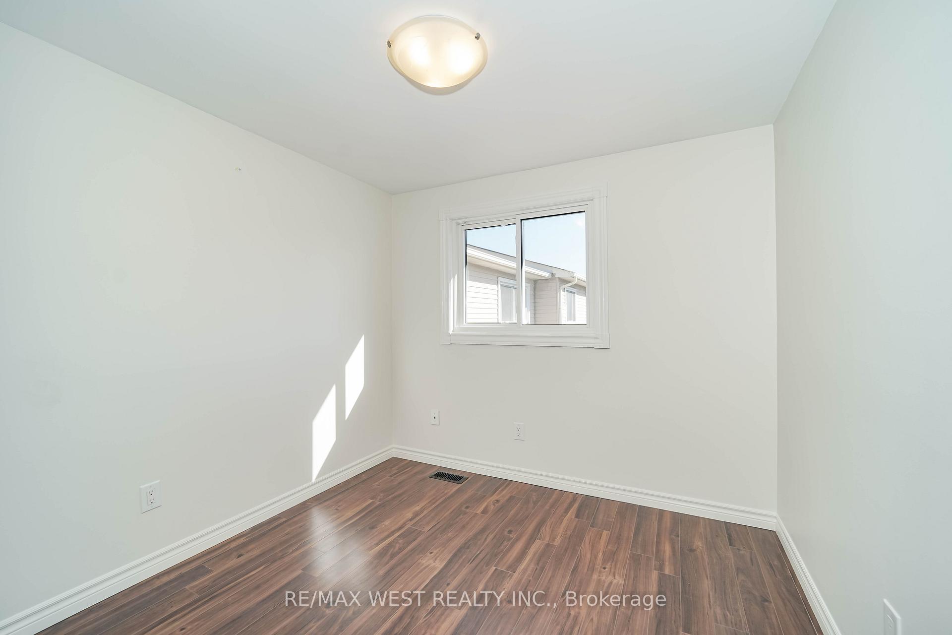 Photo 9 of Unit 96, 1133 Ritson Road N, Oshawa, Centennial — HOMEH