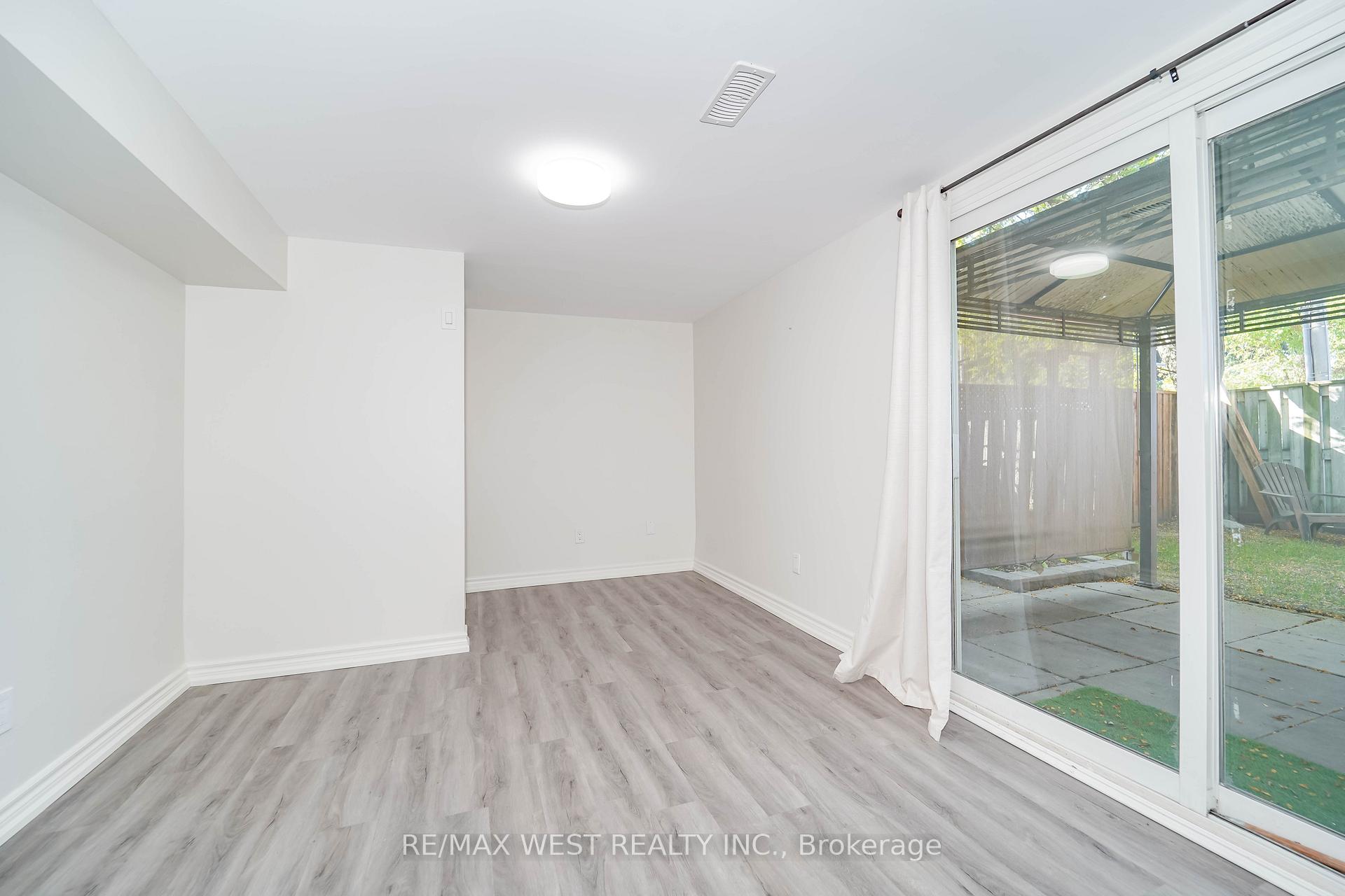 Photo 10 of Unit 96, 1133 Ritson Road N, Oshawa, Centennial — HOMEH