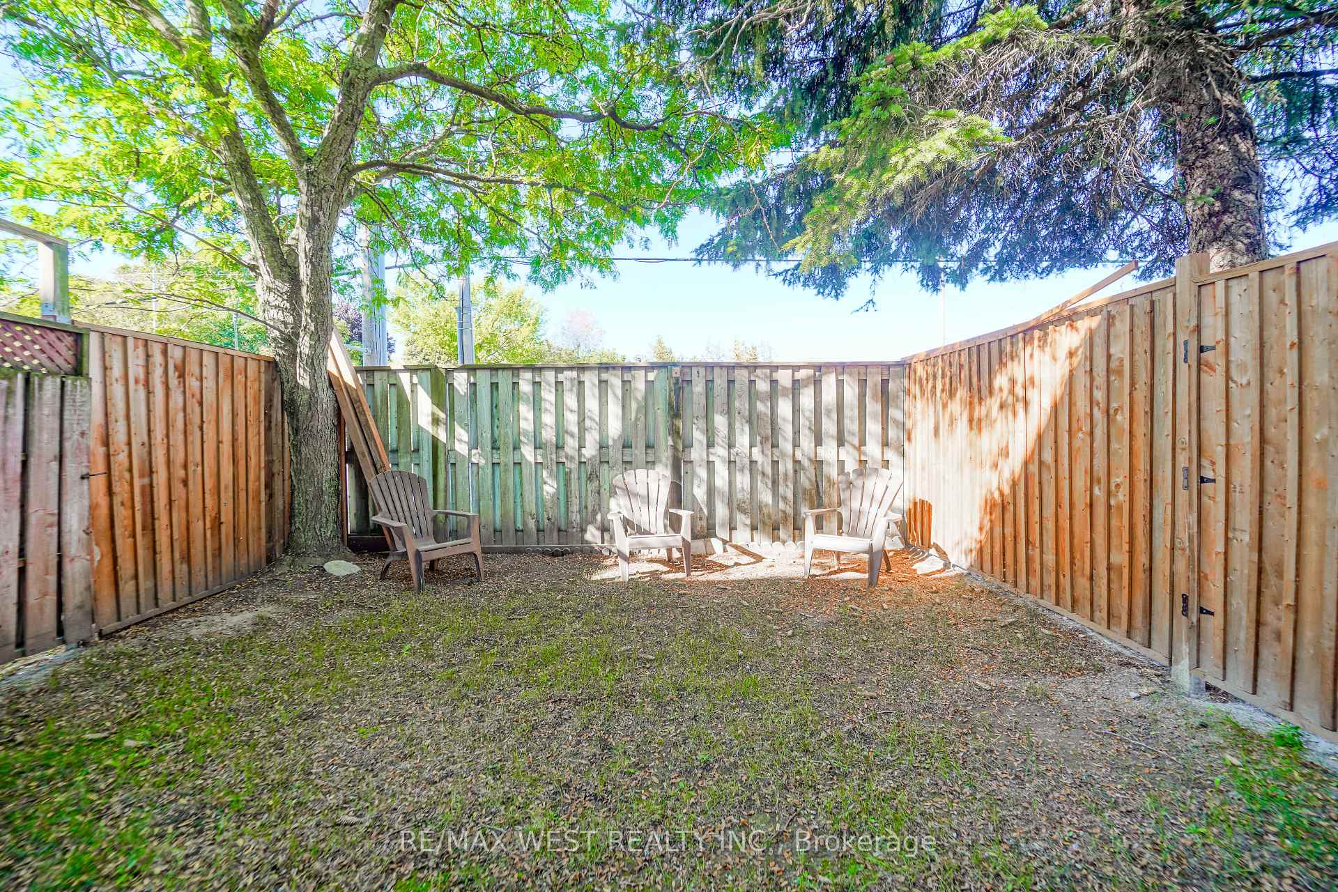Photo 11 of Unit 96, 1133 Ritson Road N, Oshawa, Centennial — HOMEH
