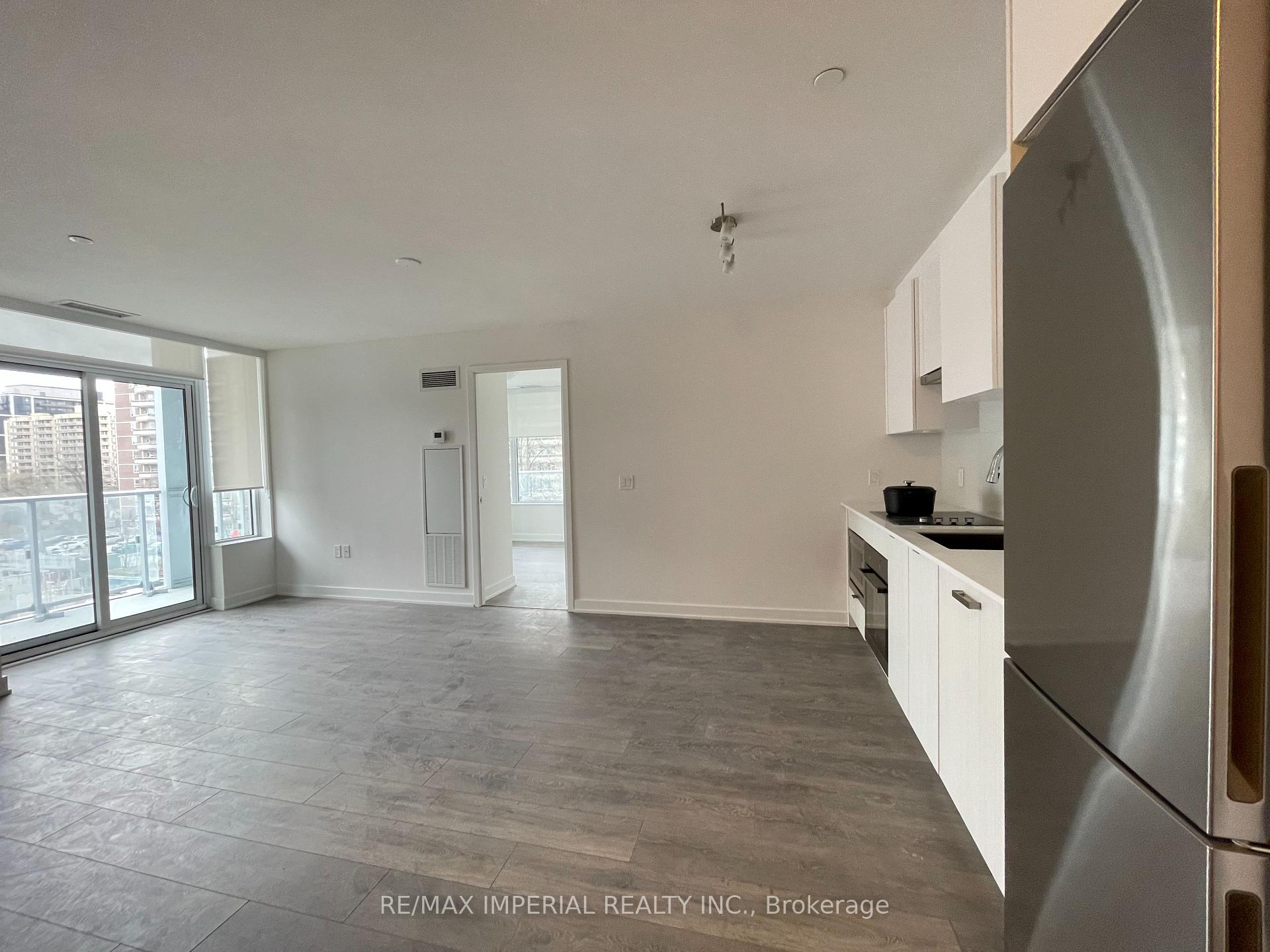 Photo 4 of Unit 404, 195 Redpath Avenue, Toronto, Mount Pleasant West — HOMEH