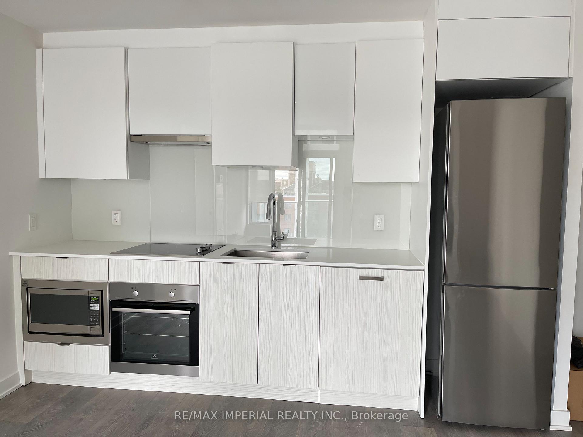 Photo 5 of Unit 404, 195 Redpath Avenue, Toronto, Mount Pleasant West — HOMEH