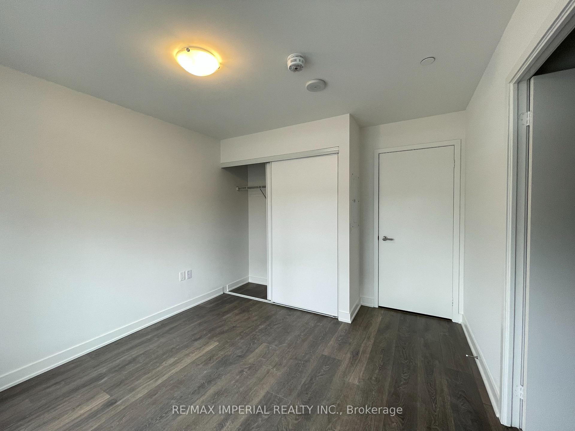 Photo 6 of Unit 404, 195 Redpath Avenue, Toronto, Mount Pleasant West — HOMEH