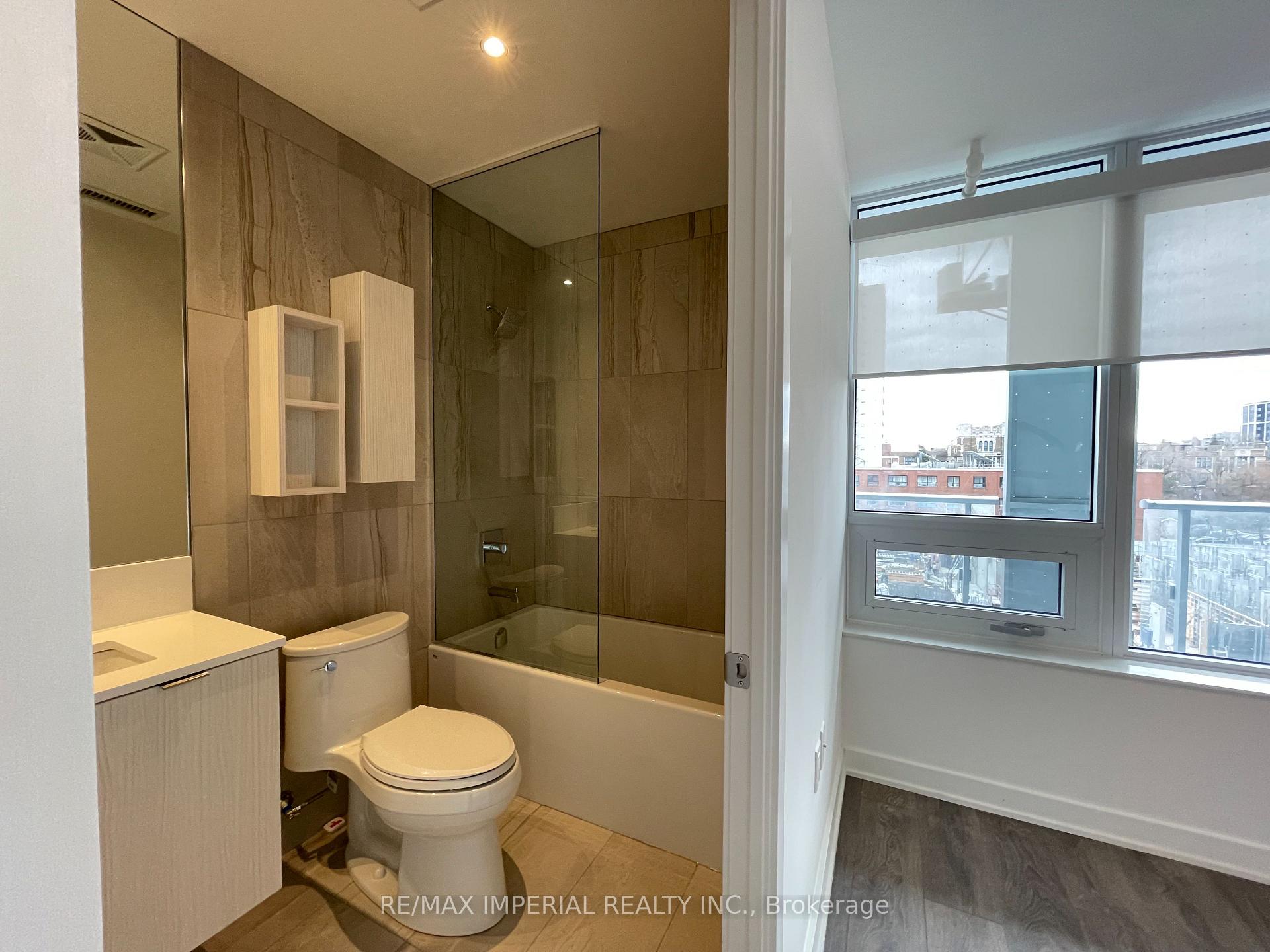 Photo 7 of Unit 404, 195 Redpath Avenue, Toronto, Mount Pleasant West — HOMEH