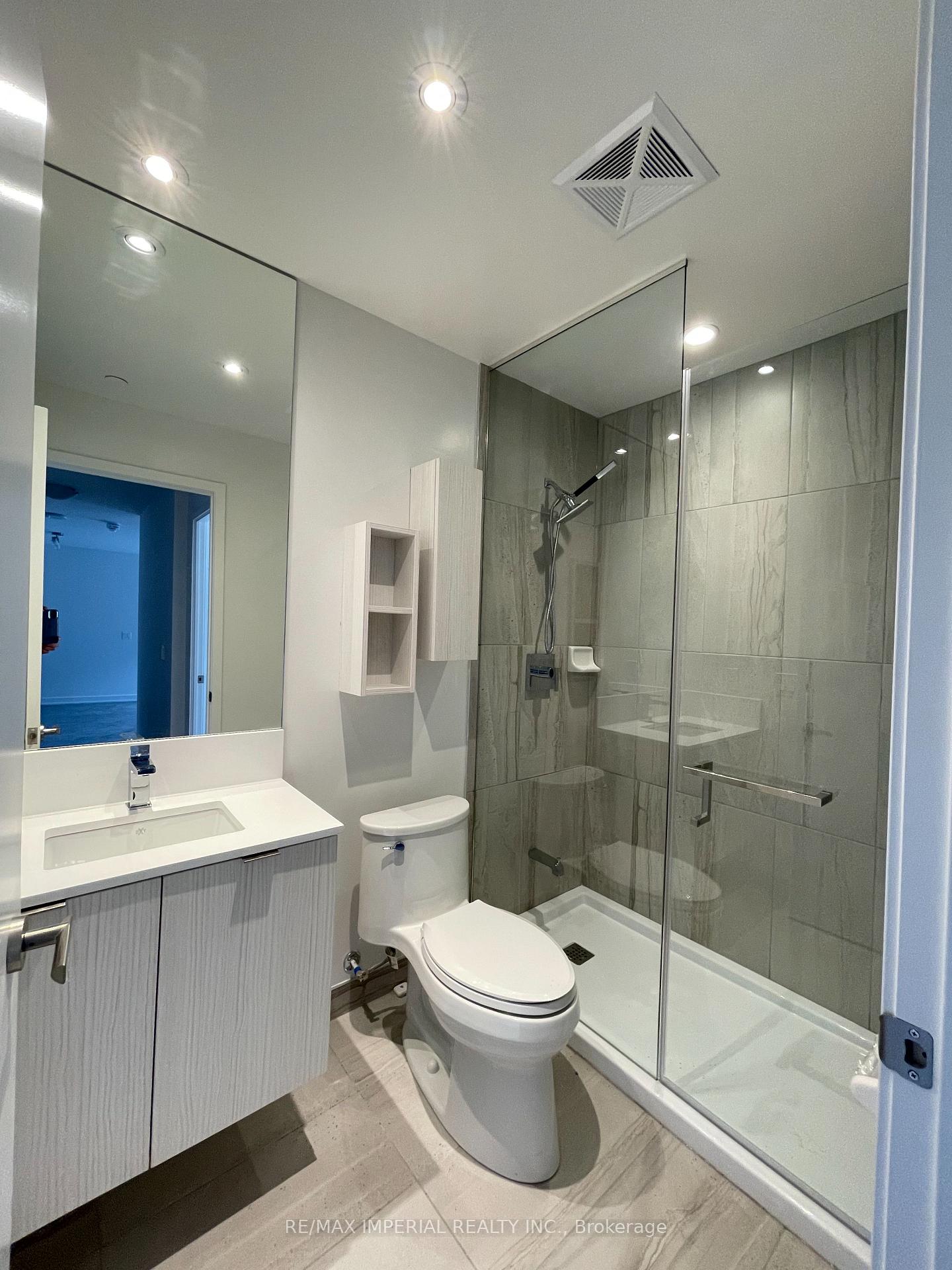 Photo 8 of Unit 404, 195 Redpath Avenue, Toronto, Mount Pleasant West — HOMEH