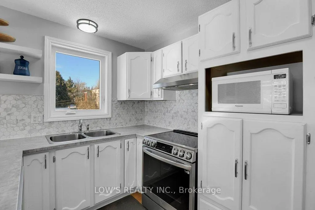 Photo 14 of 25 Wall Street, Champlain, Vankleek Hill — HOMEH