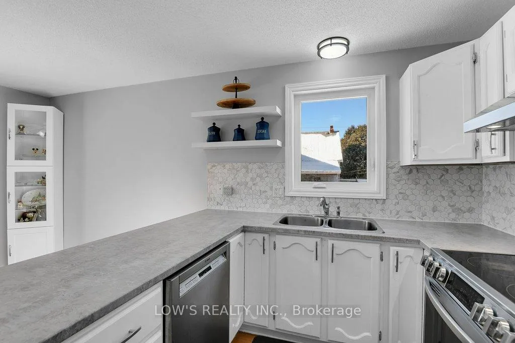 Photo 15 of 25 Wall Street, Champlain, Vankleek Hill — HOMEH