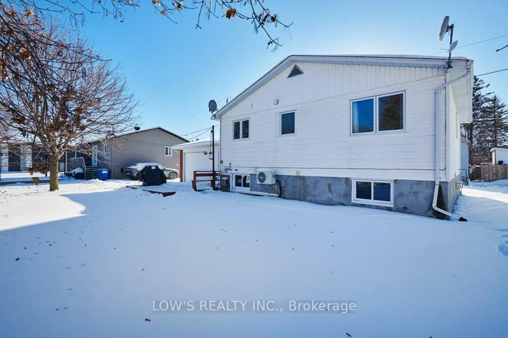 Photo 34 of 25 Wall Street, Champlain, Vankleek Hill — HOMEH