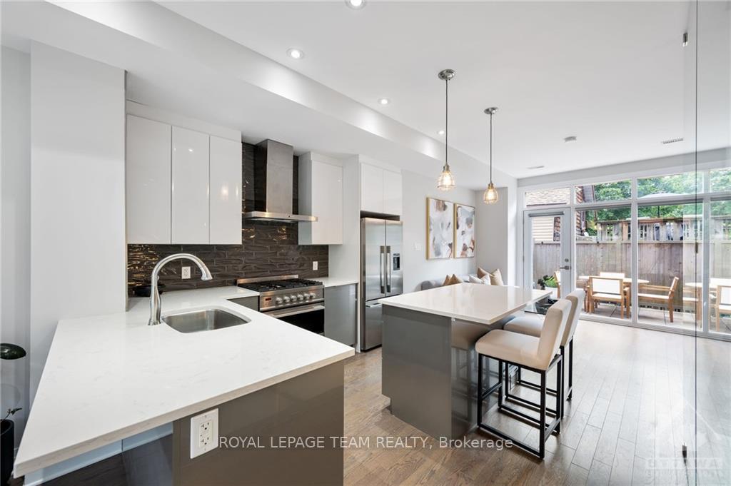 Photo 4 of 346 Ravenhill Avenue E, Ottawa, McKellar/Highland — HOMEH
