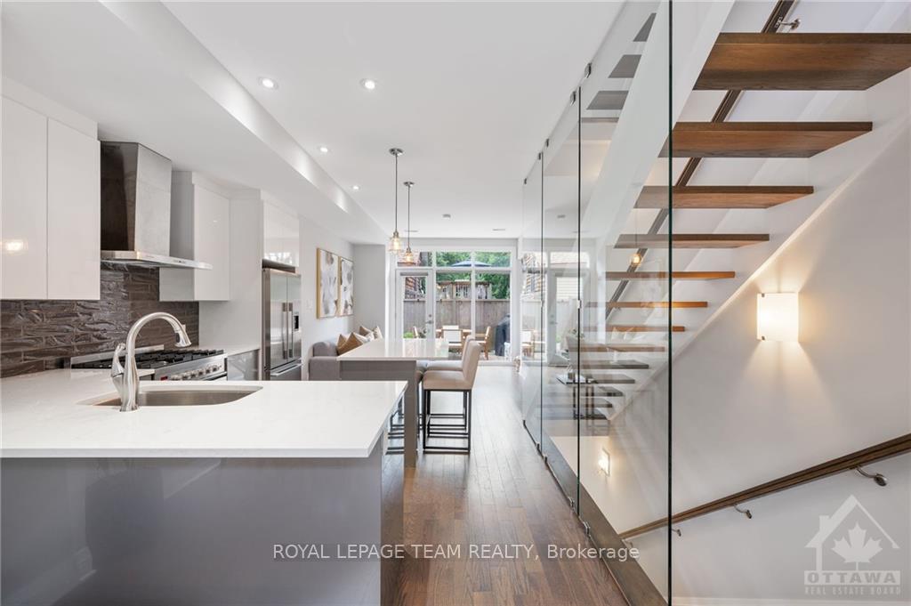 Photo 5 of 346 Ravenhill Avenue E, Ottawa, McKellar/Highland — HOMEH
