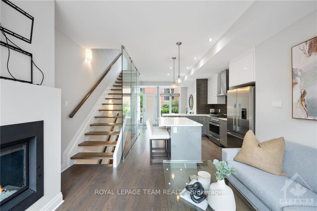 Photo 12 of 346 Ravenhill Avenue E, Ottawa, McKellar/Highland — HOMEH