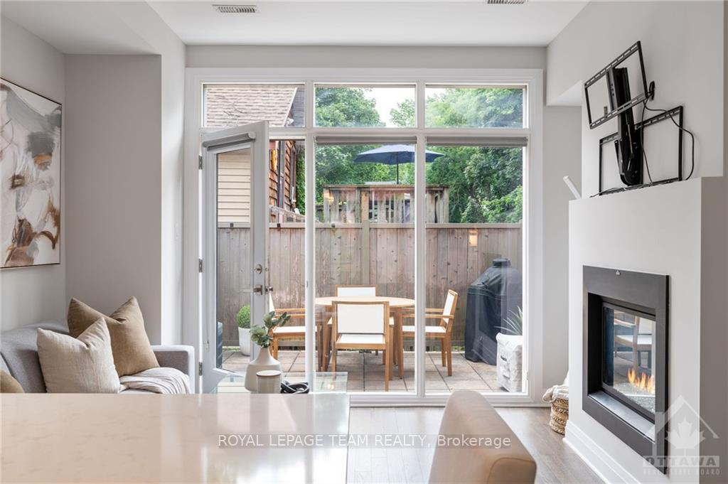 Photo 9 of 346 Ravenhill Avenue E, Ottawa, McKellar/Highland — HOMEH