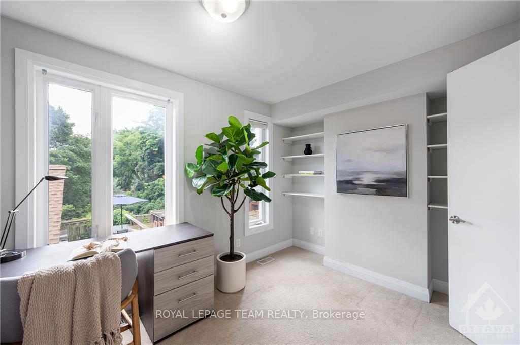 Photo 19 of 346 Ravenhill Avenue E, Ottawa, McKellar/Highland — HOMEH